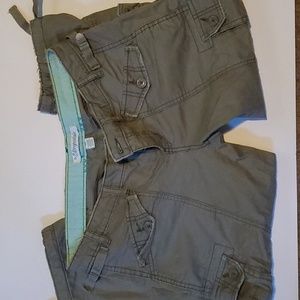 Aeropostle cargo green capri size 5/6